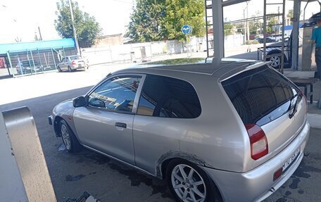 Mitsubishi Colt VI рестайлинг, 2002 год, 130 000 рублей, 7 фотография