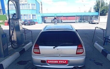 Mitsubishi Colt VI рестайлинг, 2002 год, 130 000 рублей, 9 фотография