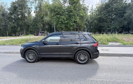 Volkswagen Tiguan II, 2019 год, 2 800 000 рублей, 5 фотография