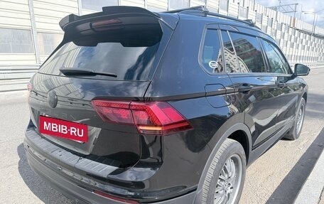 Volkswagen Tiguan II, 2019 год, 2 800 000 рублей, 10 фотография