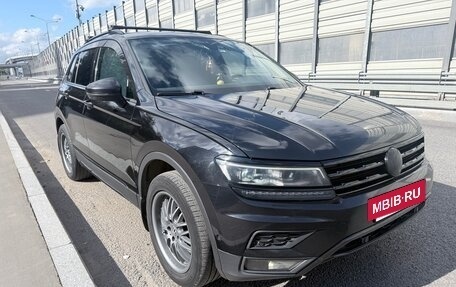 Volkswagen Tiguan II, 2019 год, 2 800 000 рублей, 16 фотография