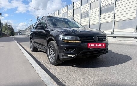 Volkswagen Tiguan II, 2019 год, 2 800 000 рублей, 17 фотография
