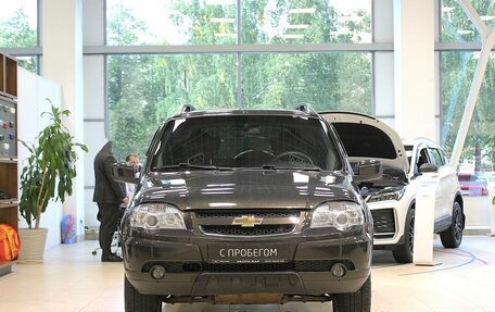 Chevrolet Niva I рестайлинг, 2012 год, 485 000 рублей, 2 фотография
