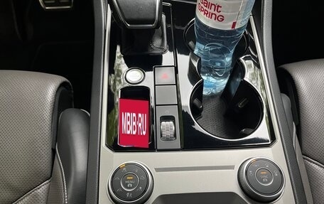 Volkswagen Touareg III, 2019 год, 4 990 000 рублей, 18 фотография