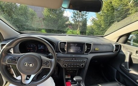 KIA Sportage IV рестайлинг, 2018 год, 1 350 000 рублей, 6 фотография