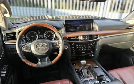 Lexus LX III, 2016 год, 5 100 000 рублей, 5 фотография