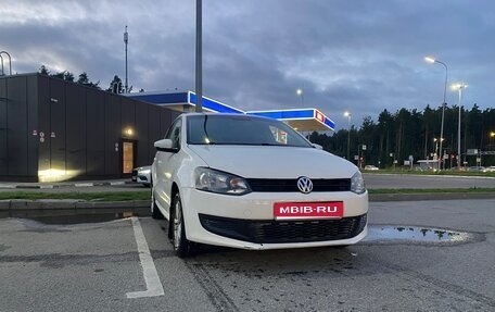 Volkswagen Polo VI (EU Market), 2011 год, 435 000 рублей, 1 фотография