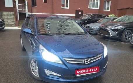 Hyundai Solaris II рестайлинг, 2015 год, 850 000 рублей, 1 фотография