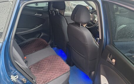 Hyundai Solaris II рестайлинг, 2015 год, 850 000 рублей, 9 фотография