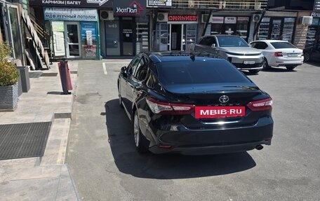Toyota Camry, 2019 год, 2 900 000 рублей, 4 фотография