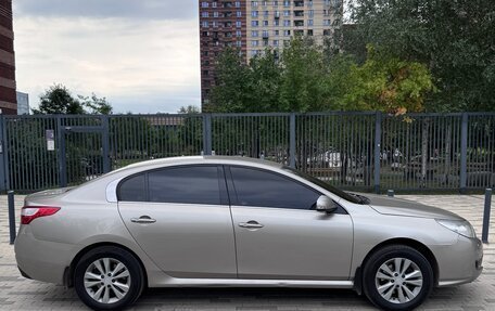 Renault Latitude I, 2010 год, 670 000 рублей, 2 фотография