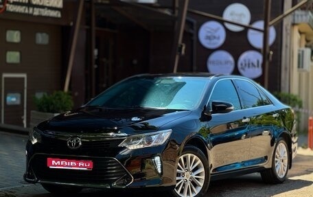 Toyota Camry, 2015 год, 2 490 000 рублей, 1 фотография