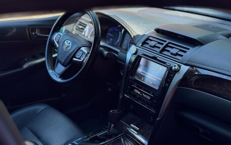 Toyota Camry, 2015 год, 2 490 000 рублей, 13 фотография