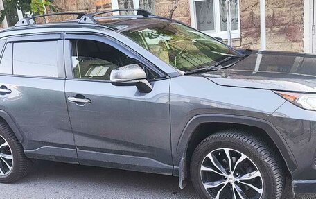 Toyota RAV4, 2020 год, 2 000 000 рублей, 3 фотография