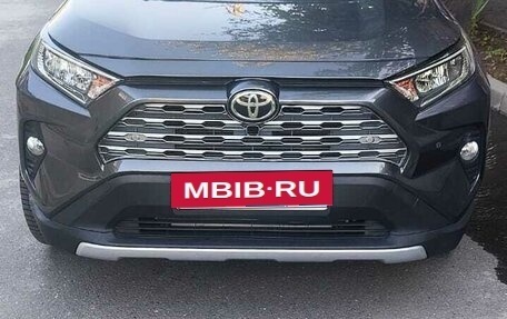 Toyota RAV4, 2020 год, 2 000 000 рублей, 2 фотография