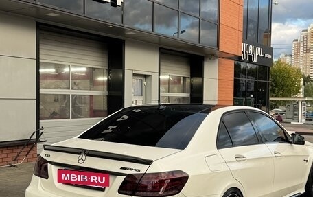 Mercedes-Benz E-Класс AMG, 2015 год, 2 650 000 рублей, 8 фотография