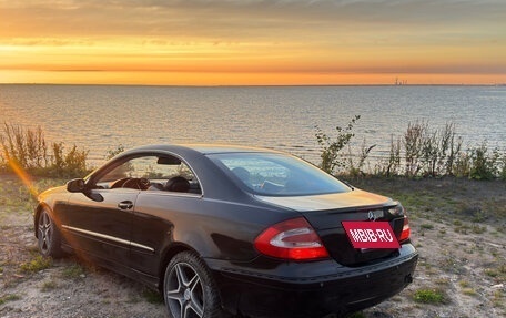 Mercedes-Benz CLK-Класс, 2004 год, 650 000 рублей, 5 фотография