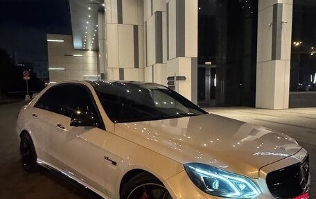 Mercedes-Benz E-Класс AMG, 2015 год, 2 650 000 рублей, 3 фотография