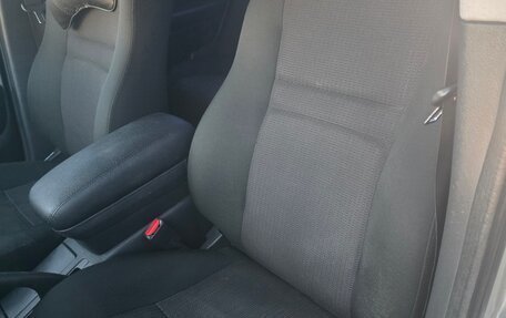 Toyota Avensis III рестайлинг, 2007 год, 850 000 рублей, 12 фотография