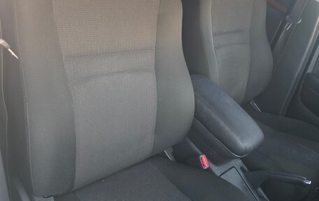 Toyota Avensis III рестайлинг, 2007 год, 850 000 рублей, 13 фотография
