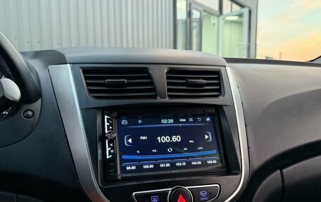 Hyundai Solaris II рестайлинг, 2012 год, 893 000 рублей, 17 фотография