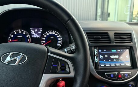 Hyundai Solaris II рестайлинг, 2012 год, 893 000 рублей, 21 фотография