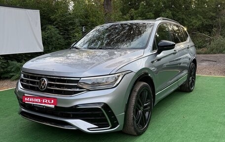 Volkswagen Tiguan II, 2022 год, 3 500 000 рублей, 3 фотография