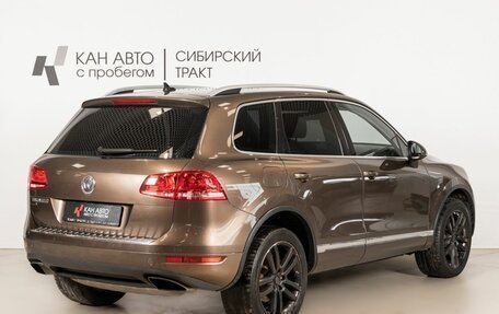 Volkswagen Touareg III, 2011 год, 2 050 000 рублей, 3 фотография