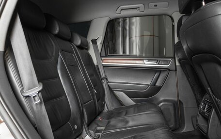 Volkswagen Touareg III, 2011 год, 2 050 000 рублей, 8 фотография