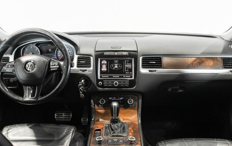 Volkswagen Touareg III, 2011 год, 2 050 000 рублей, 6 фотография