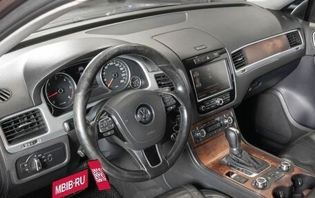 Volkswagen Touareg III, 2011 год, 2 050 000 рублей, 5 фотография