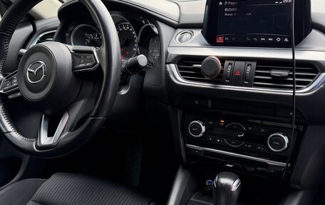 Mazda 6, 2018 год, 1 750 000 рублей, 16 фотография