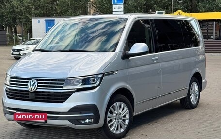 Volkswagen Multivan T6 рестайлинг, 2020 год, 5 990 000 рублей, 7 фотография