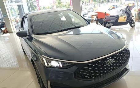 Ford Escort, 2022 год, 915 000 рублей, 3 фотография