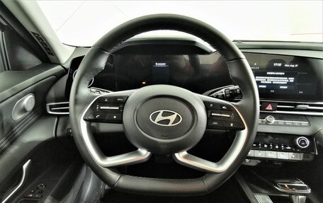 Hyundai Elantra, 2024 год, 1 995 000 рублей, 19 фотография