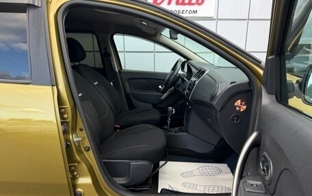 Renault Sandero II рестайлинг, 2016 год, 897 000 рублей, 13 фотография
