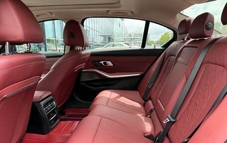 BMW 3 серия, 2023 год, 3 000 000 рублей, 10 фотография