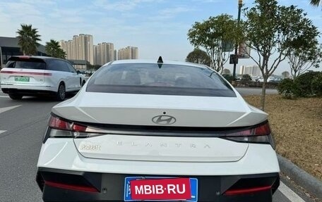Hyundai Elantra, 2023 год, 1 400 000 рублей, 6 фотография
