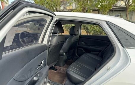 Hyundai Elantra, 2023 год, 1 400 000 рублей, 10 фотография