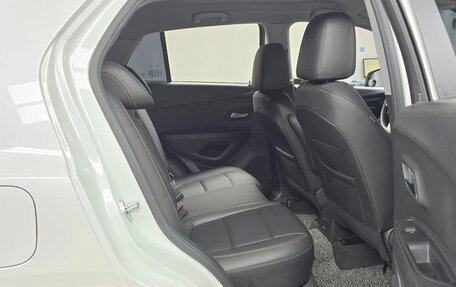 Chevrolet Trax, 2022 год, 1 200 000 рублей, 8 фотография