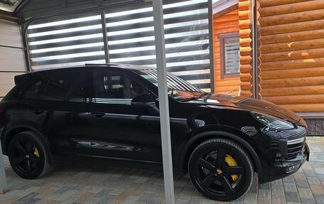 Porsche Cayenne III, 2015 год, 5 800 000 рублей, 2 фотография