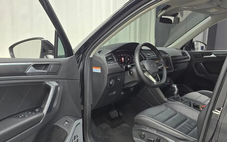 Volkswagen Tiguan II, 2023 год, 2 900 000 рублей, 5 фотография