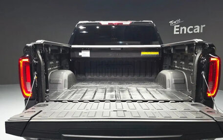 GMC Sierra, 2023 год, 6 470 000 рублей, 10 фотография