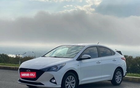 Hyundai Solaris II рестайлинг, 2020 год, 1 550 000 рублей, 3 фотография