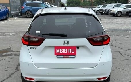 Honda Fit, 2022 год, 900 000 рублей, 6 фотография
