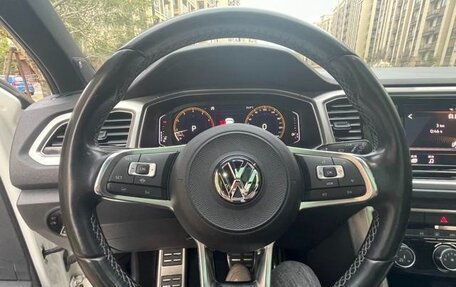 Volkswagen T-Roc I, 2021 год, 1 500 000 рублей, 12 фотография
