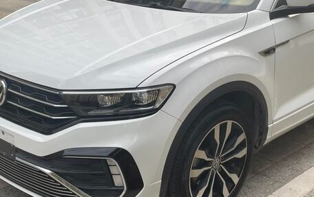 Volkswagen T-Roc I, 2021 год, 1 500 000 рублей, 8 фотография