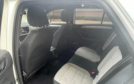 Volkswagen T-Roc I, 2021 год, 1 500 000 рублей, 15 фотография