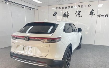 Honda Vezel, 2023 год, 2 140 000 рублей, 6 фотография