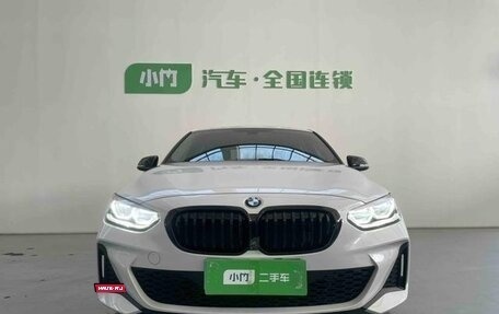 BMW 1 серия, 2023 год, 2 180 000 рублей, 2 фотография
